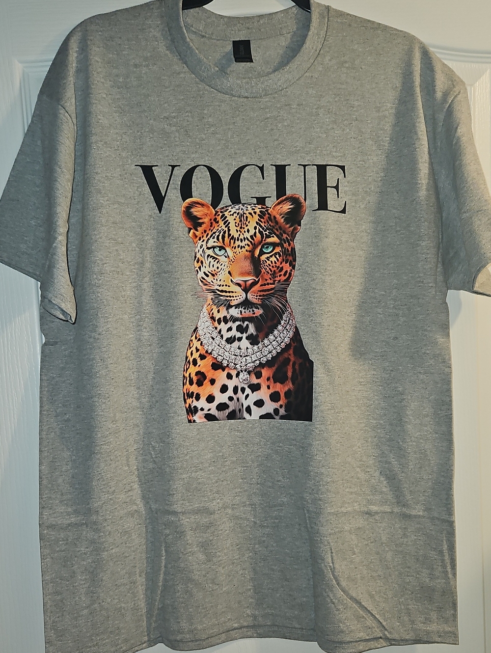 Graphic Shirt With Vogue Graphic Design New